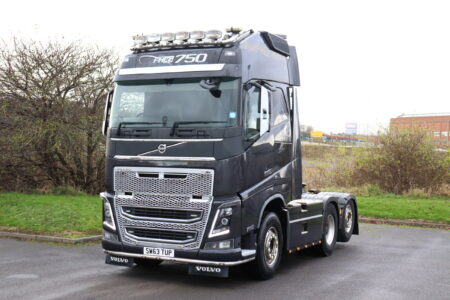 Volvo FH16 750 6x2 Globetrotter Hub Reduction Tractor Unit truck for sale comvex trucks uk export