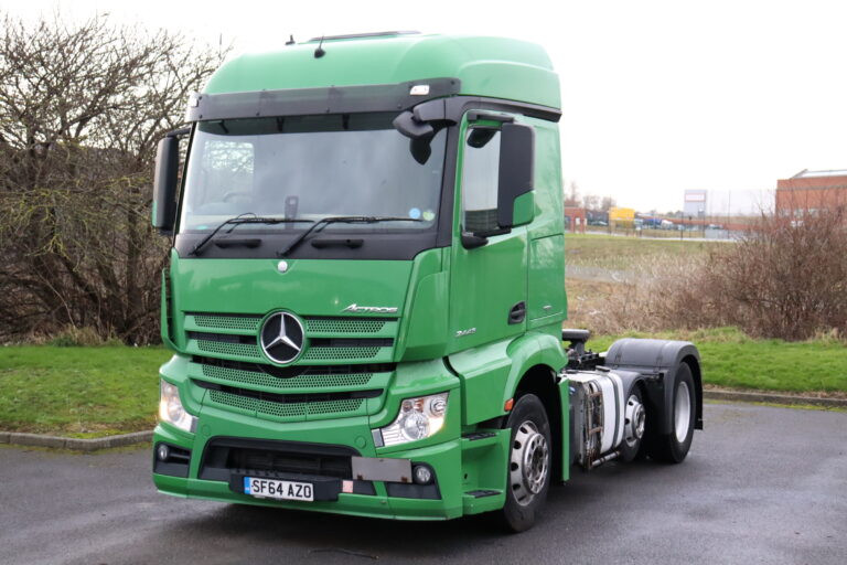 Mercedes Actros 2443 6x2 Midlift Tractor Unit truck for sale comvex trucks export uk